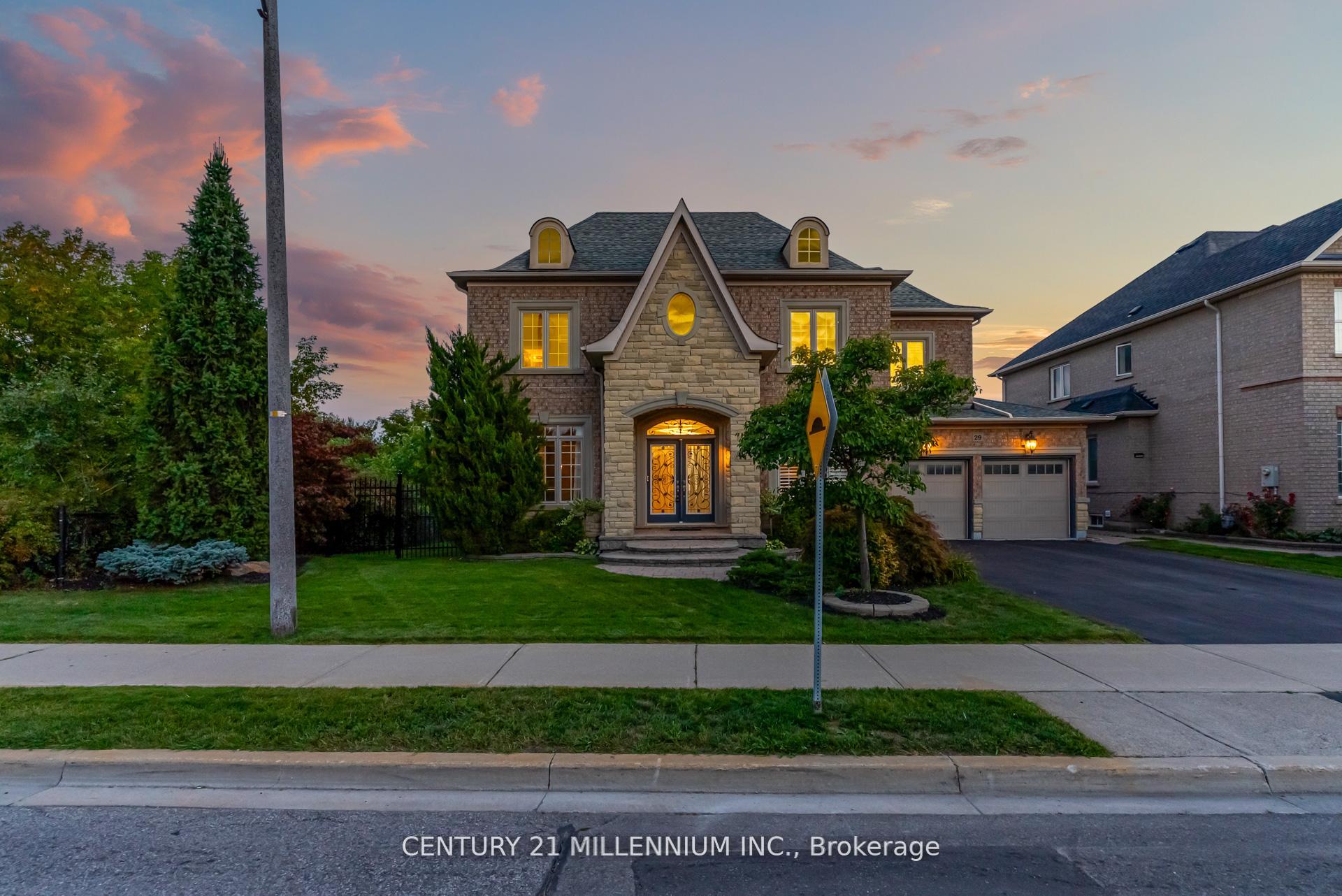 Photo 1 of 29 EIffel Boulevard, Brampton, Vales of Castlemore North — HOMEH