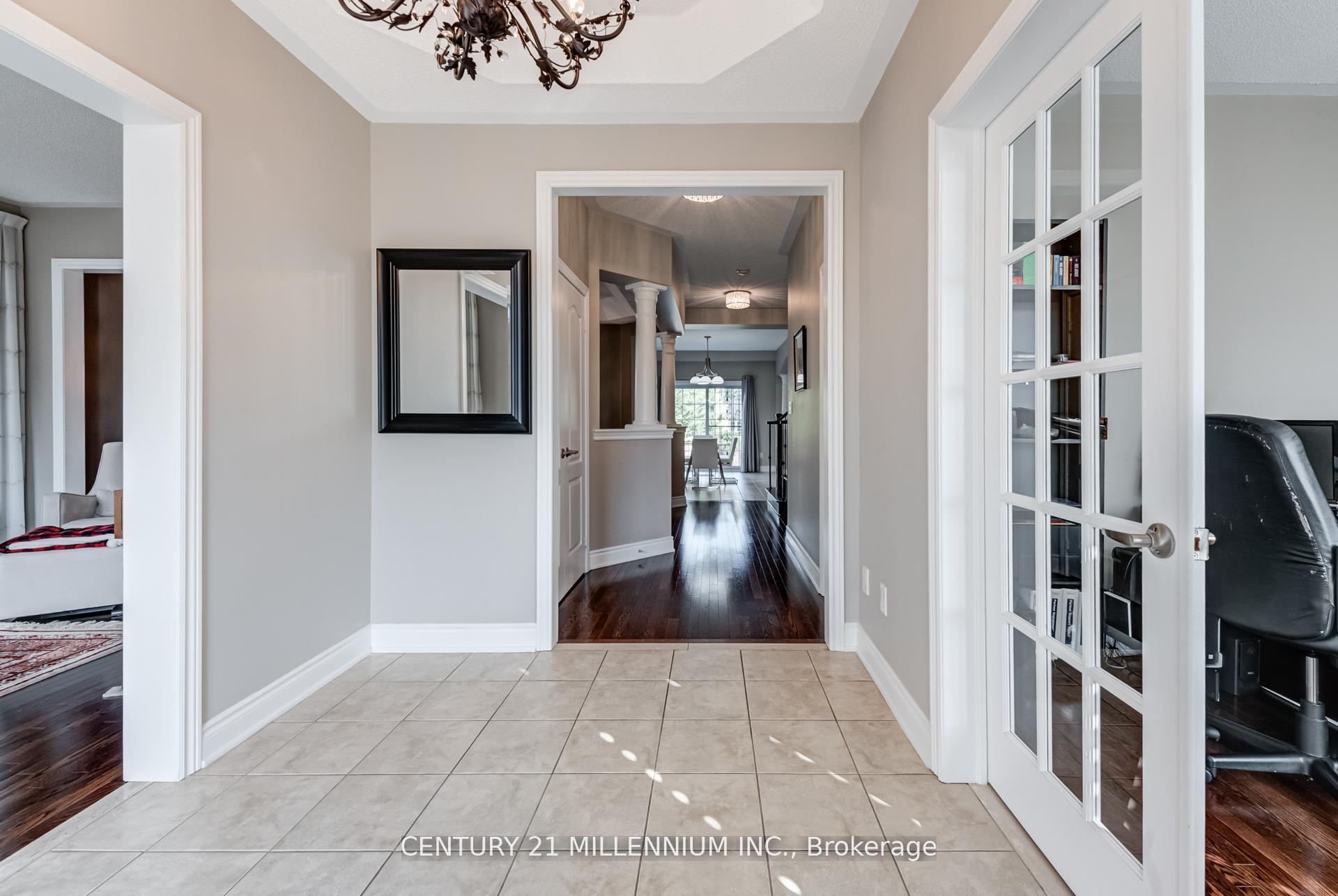 Photo 6 of 29 EIffel Boulevard, Brampton, Vales of Castlemore North — HOMEH