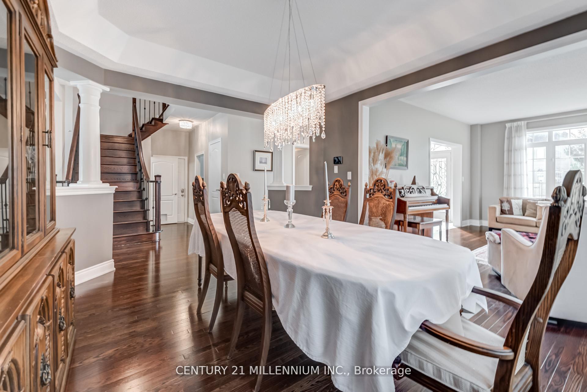 Photo 10 of 29 EIffel Boulevard, Brampton, Vales of Castlemore North — HOMEH