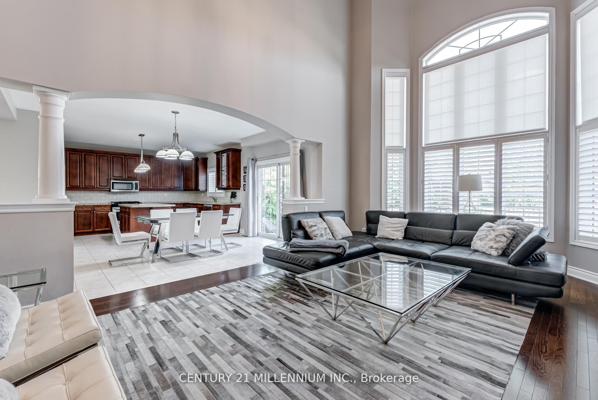 Photo 15 of 29 EIffel Boulevard, Brampton, Vales of Castlemore North — HOMEH