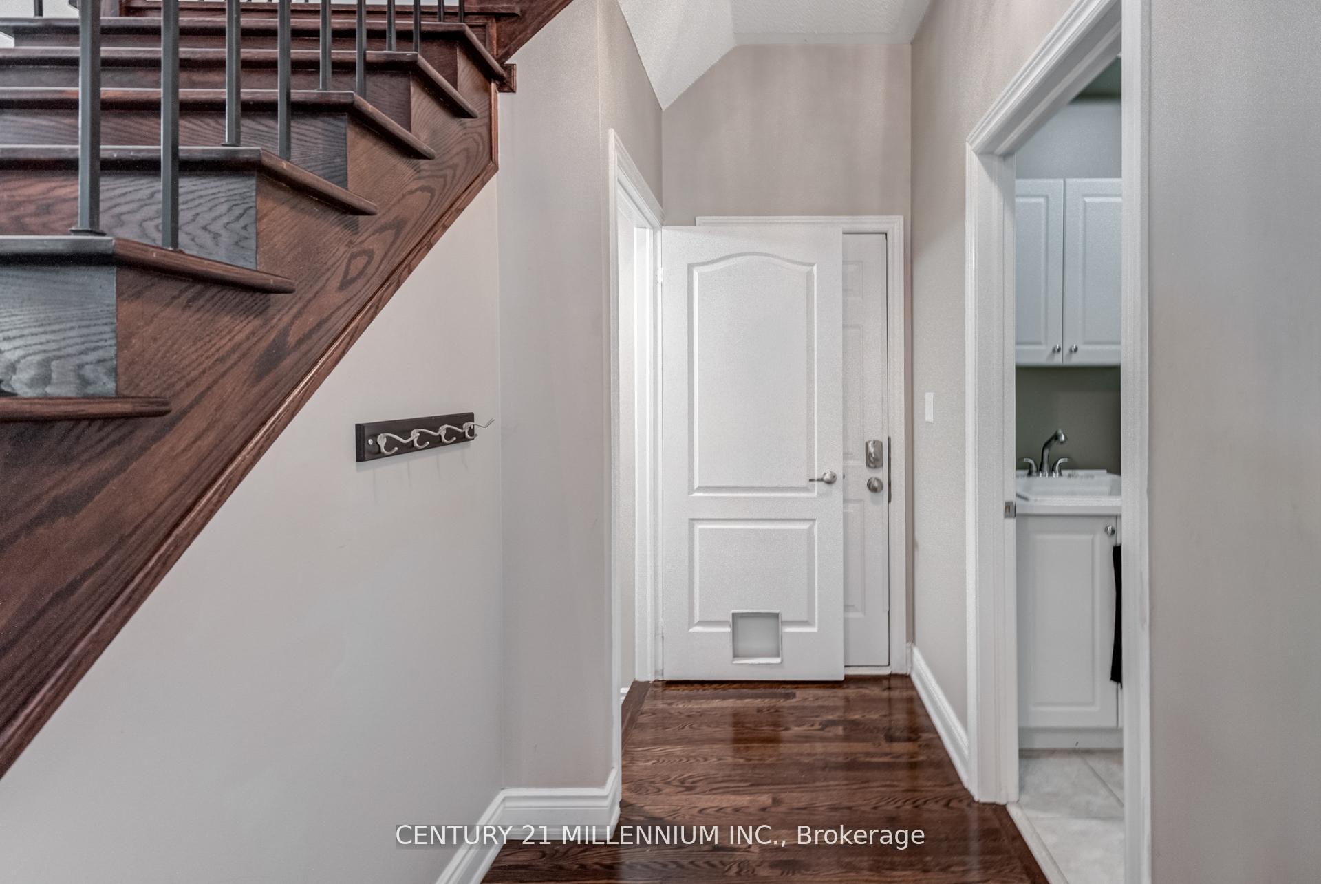 Photo 24 of 29 EIffel Boulevard, Brampton, Vales of Castlemore North — HOMEH