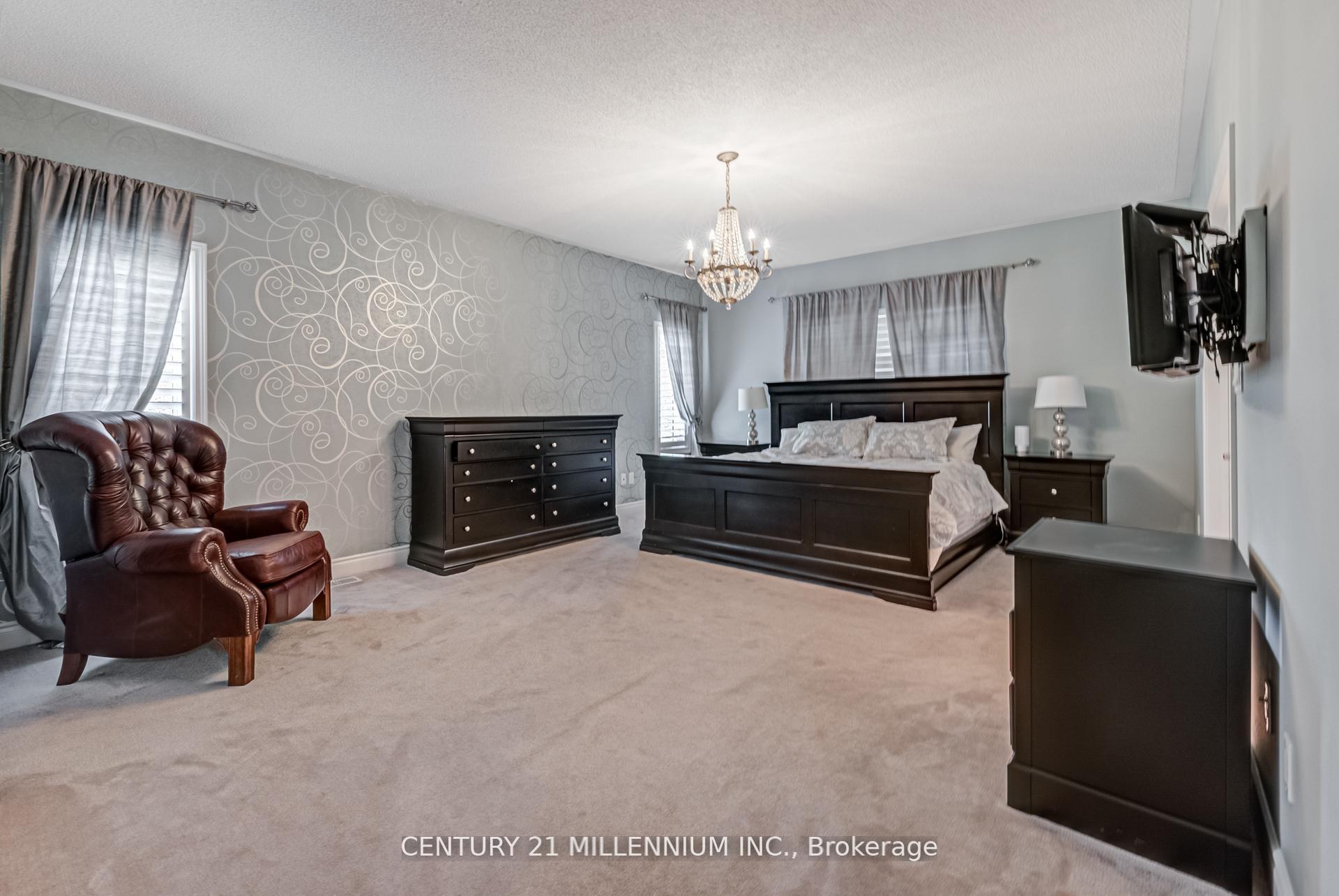 Photo 26 of 29 EIffel Boulevard, Brampton, Vales of Castlemore North — HOMEH