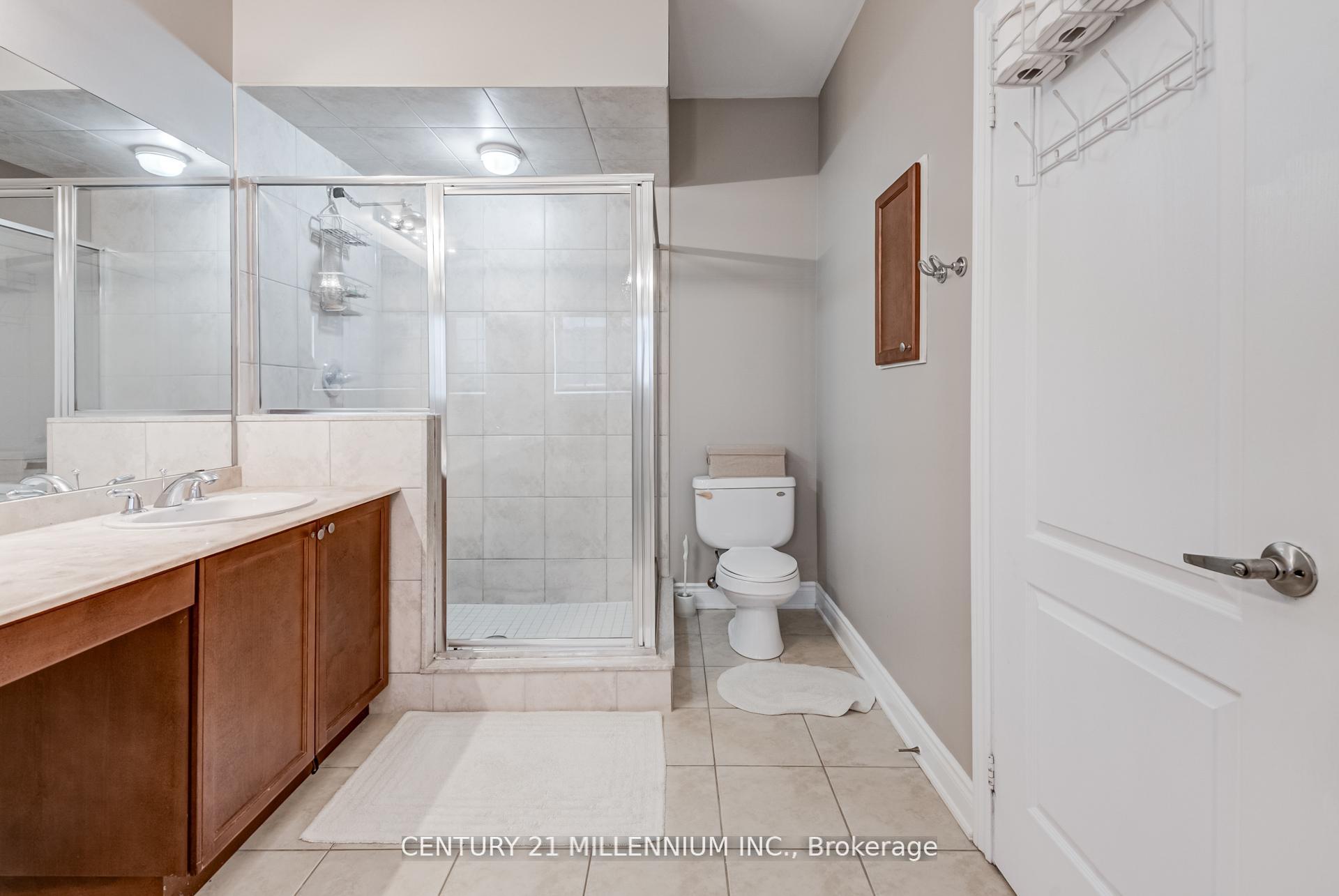 Photo 35 of 29 EIffel Boulevard, Brampton, Vales of Castlemore North — HOMEH