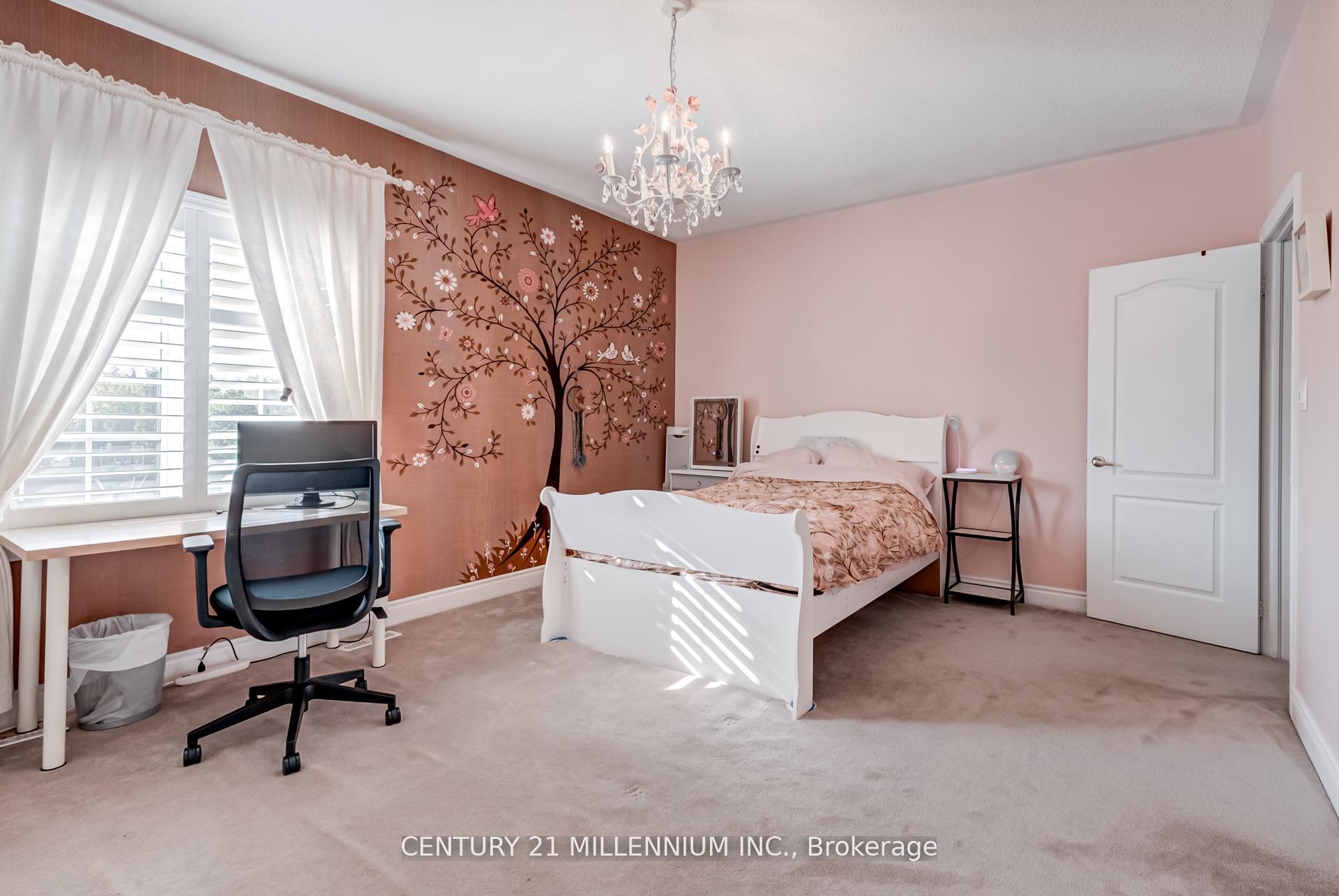 Photo 41 of 29 EIffel Boulevard, Brampton, Vales of Castlemore North — HOMEH