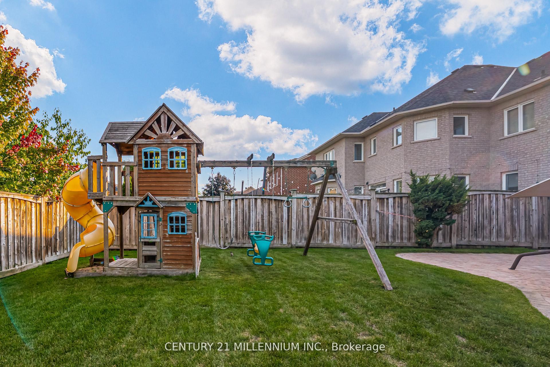 Photo 44 of 29 EIffel Boulevard, Brampton, Vales of Castlemore North — HOMEH