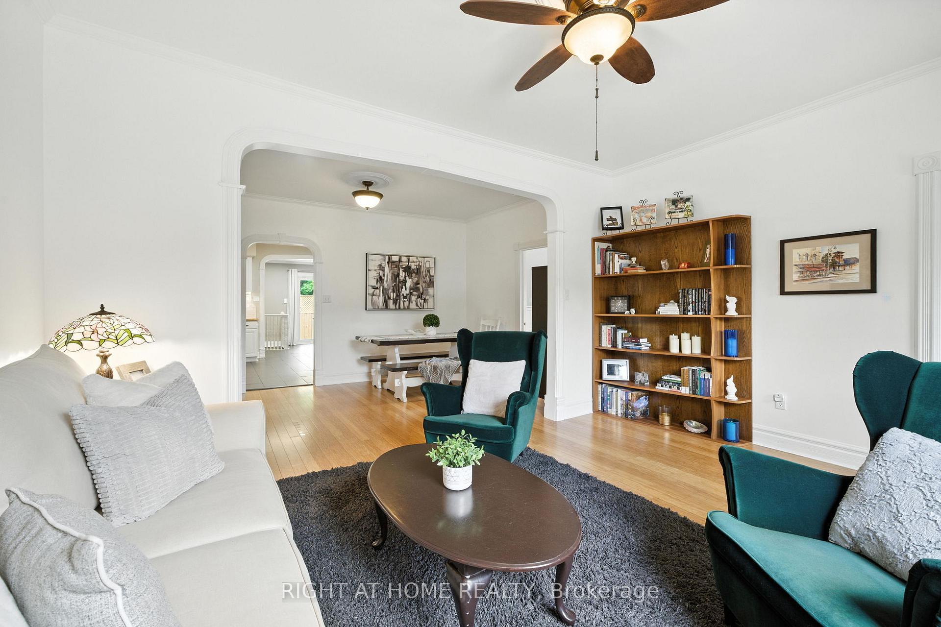 Photo 7 of 19 Smith Street E, Brant, Paris — HOMEH