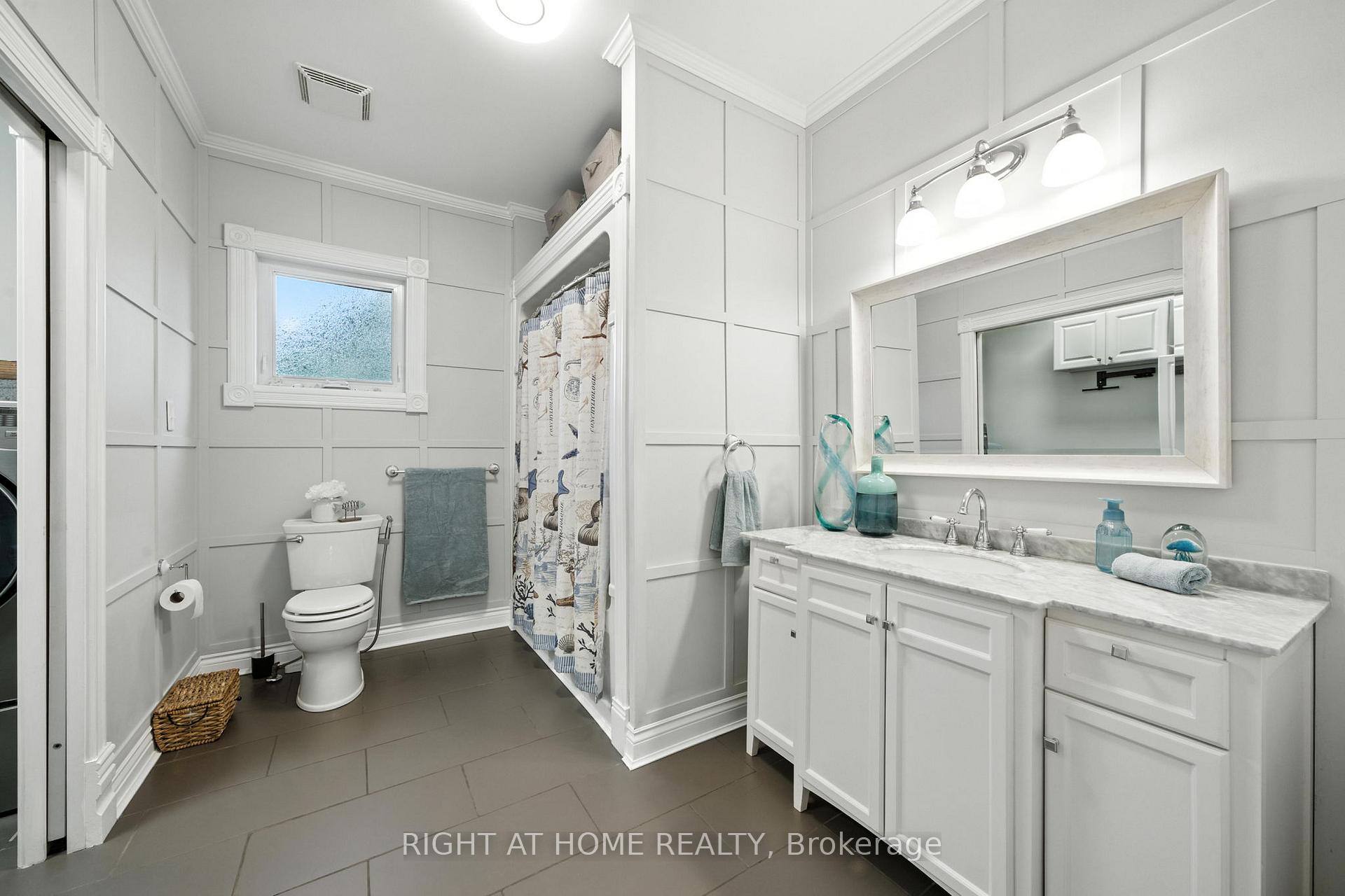 Photo 14 of 19 Smith Street E, Brant, Paris — HOMEH
