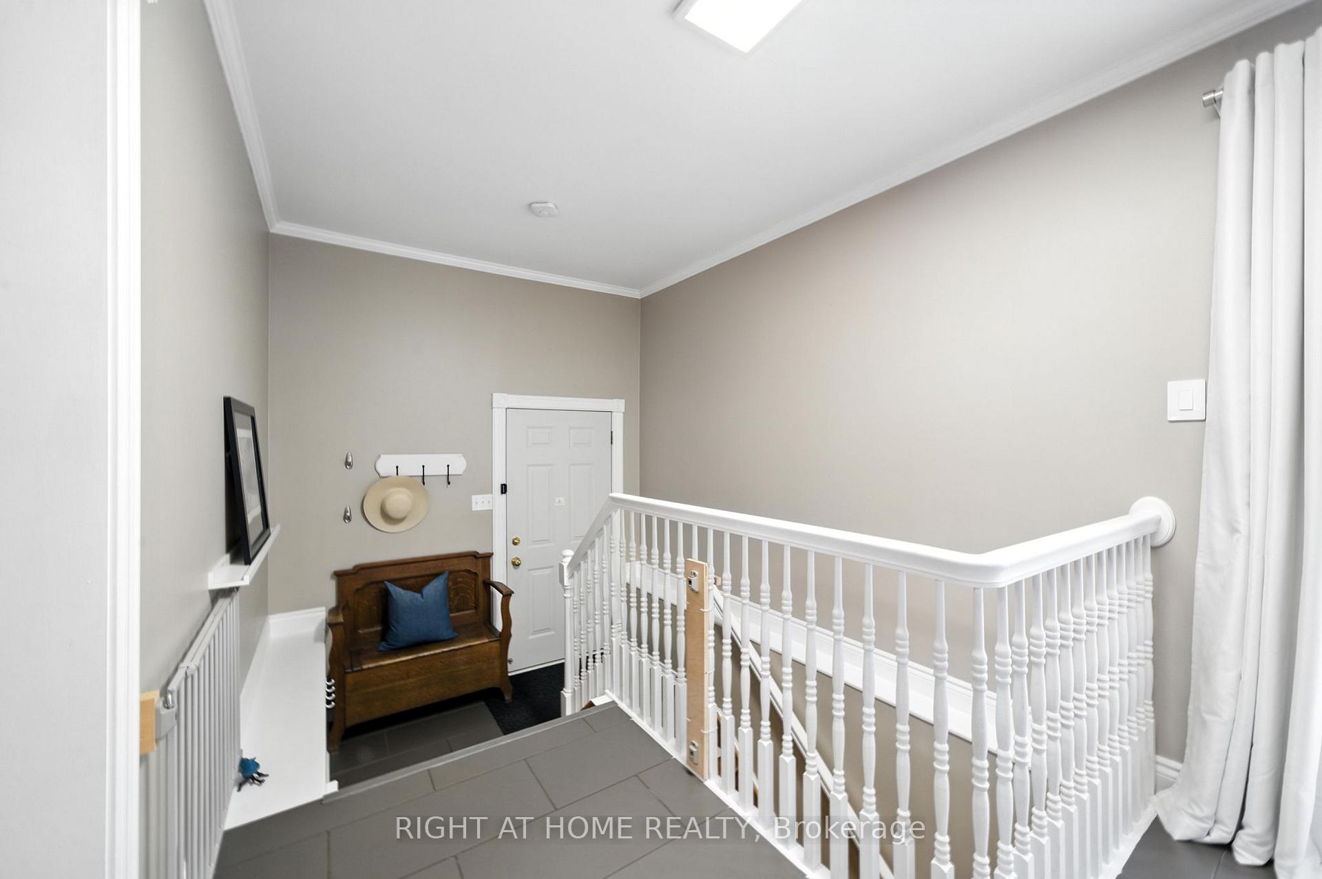 Photo 16 of 19 Smith Street E, Brant, Paris — HOMEH
