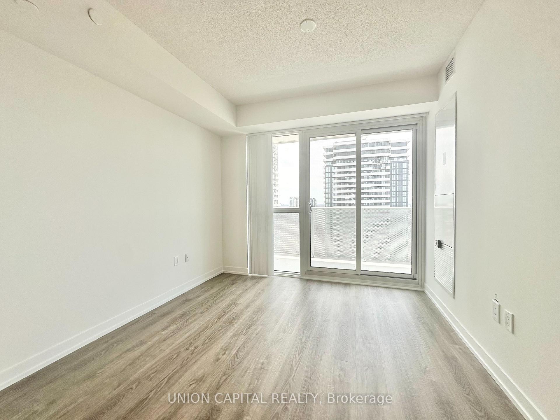 Photo 5 of Unit 4017, 195 Commerce Street, Vaughan, Vaughan Corporate Centre — HOMEH