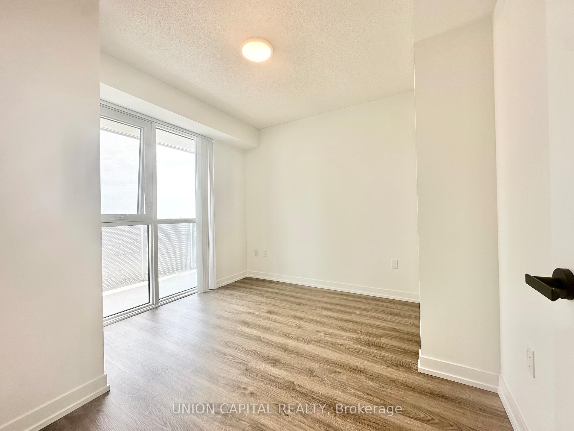 Photo 6 of Unit 4017, 195 Commerce Street, Vaughan, Vaughan Corporate Centre — HOMEH