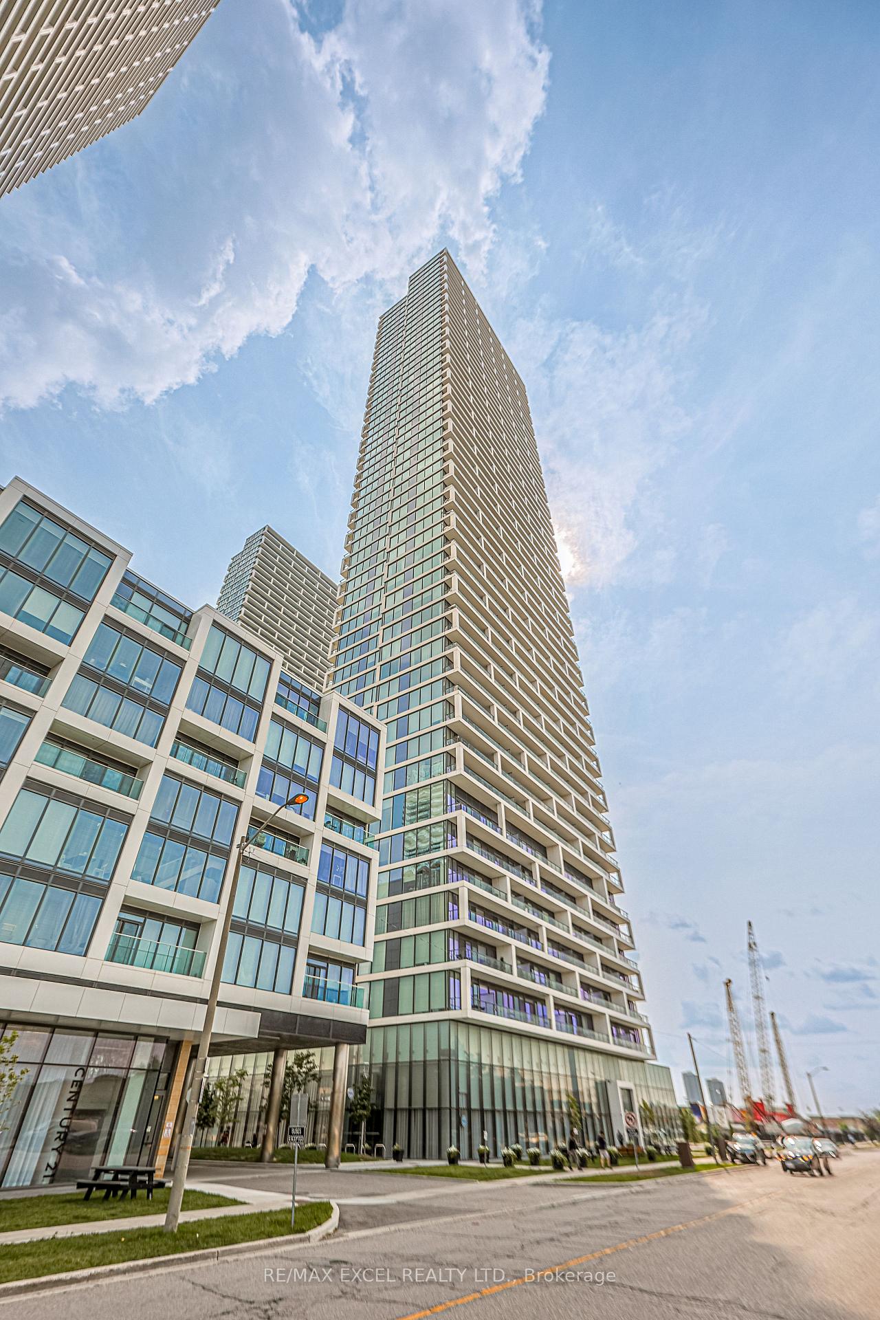 Front of Unit 1703, 898 Portage Parkway
