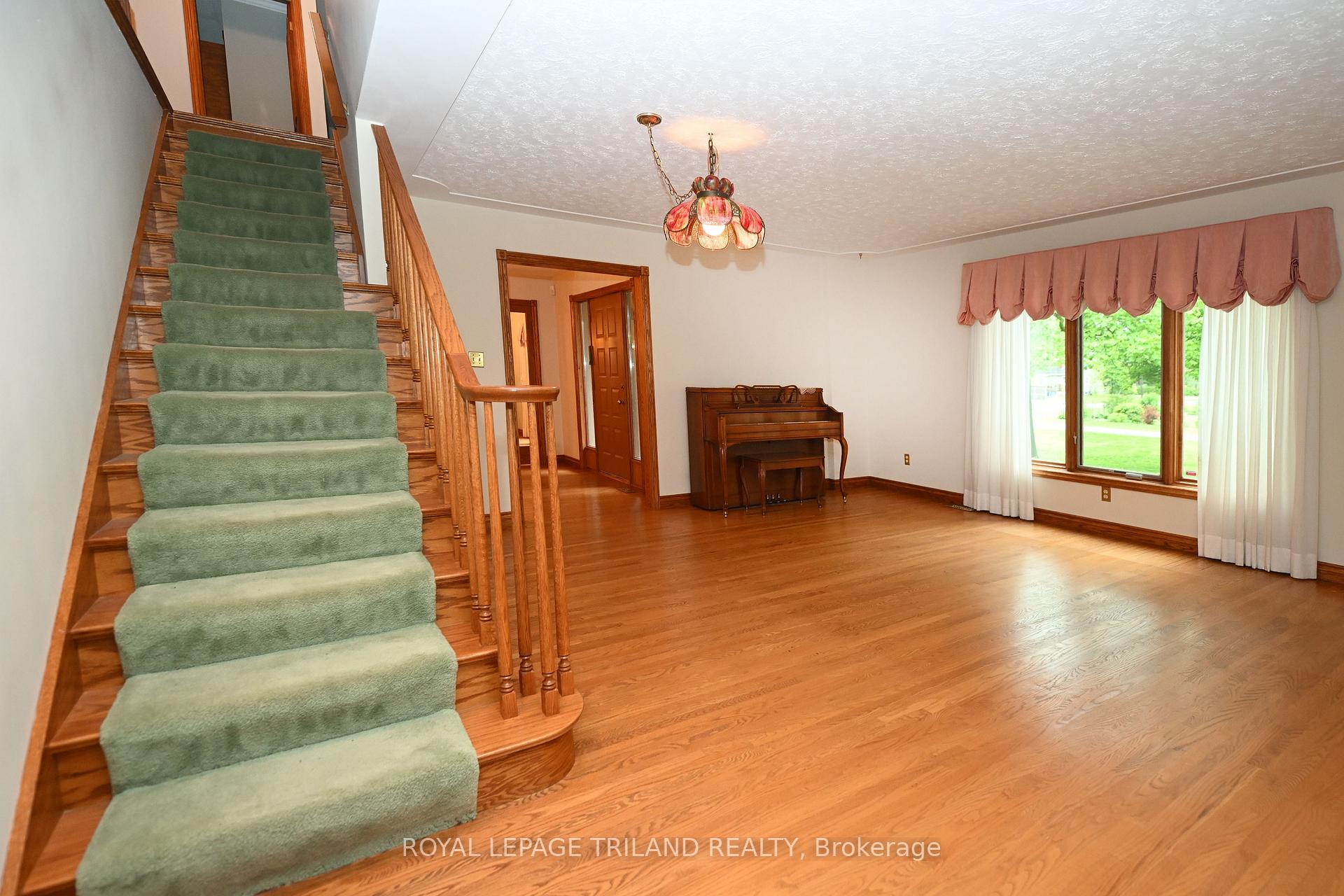 Photo 7 of 6 Sifton Street, Dutton/Dunwich, Wallacetown — HOMEH
