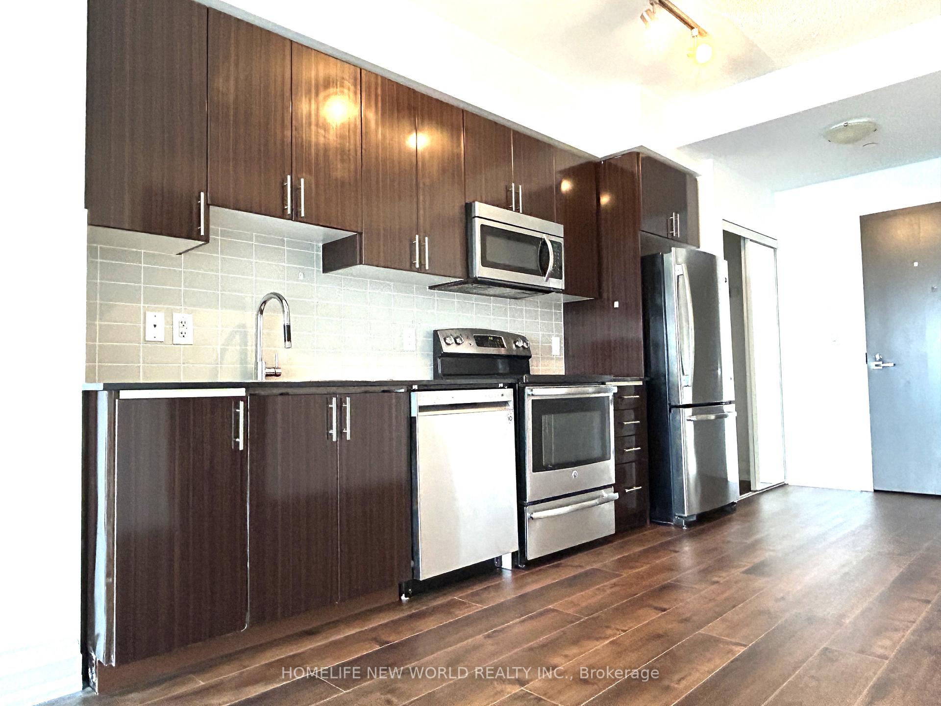 Photo 2 of Unit 1735, 7161 Yonge Street, Markham, Thornhill — HOMEH