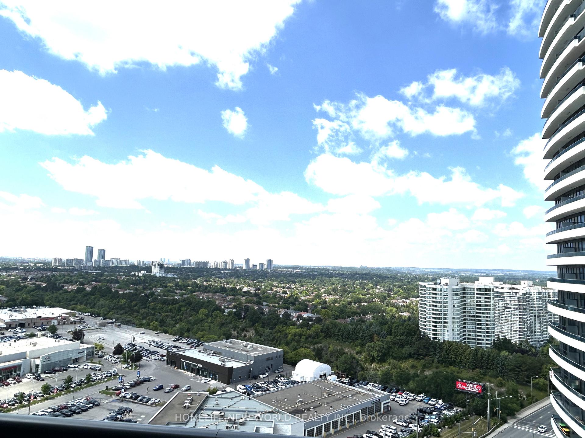 Photo 5 of Unit 1735, 7161 Yonge Street, Markham, Thornhill — HOMEH