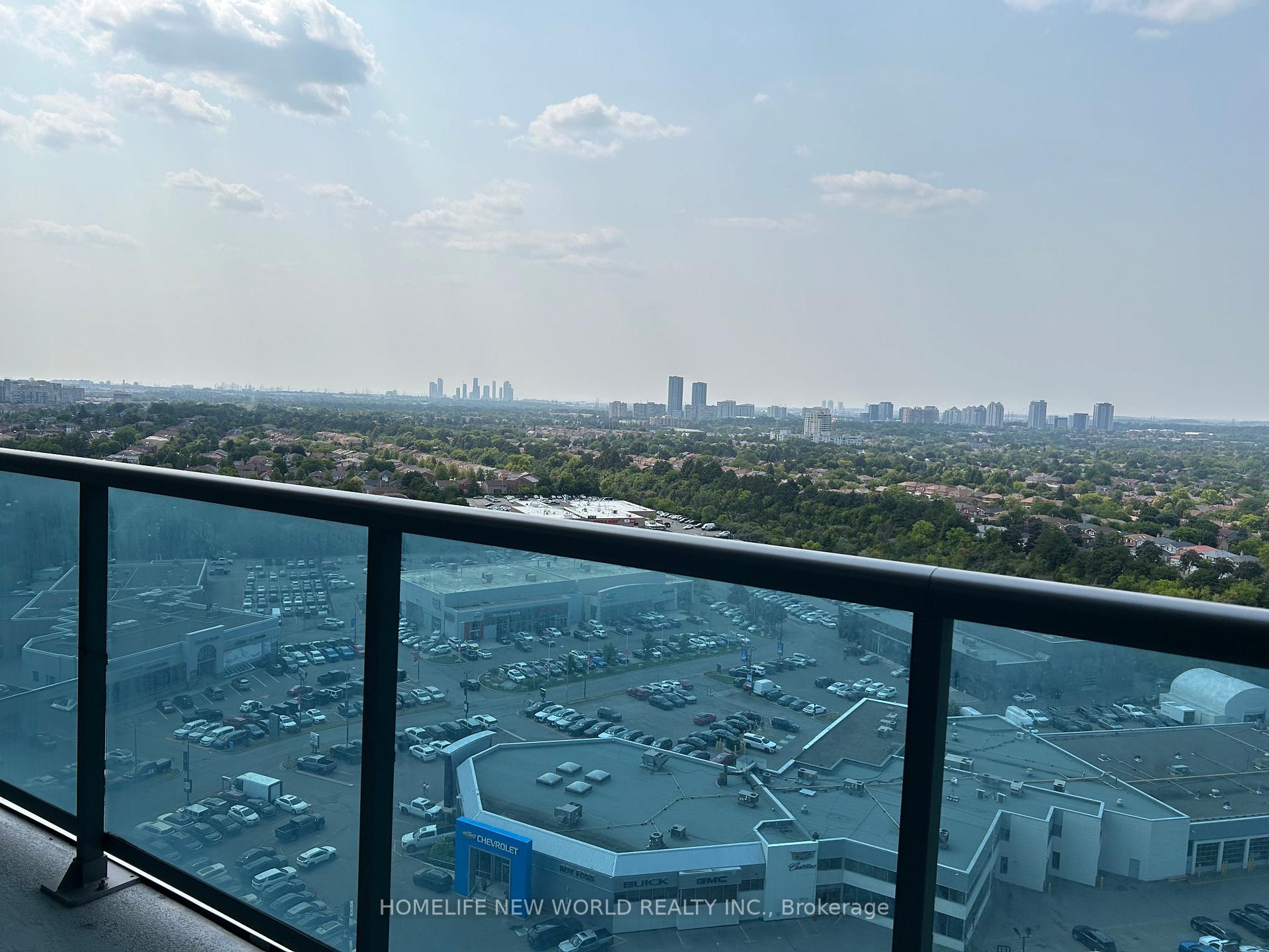 Photo 7 of Unit 1735, 7161 Yonge Street, Markham, Thornhill — HOMEH