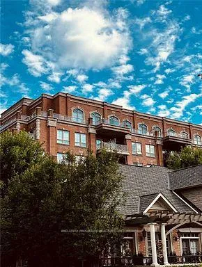 Front of Unit 332, 21 Burkebrook Place