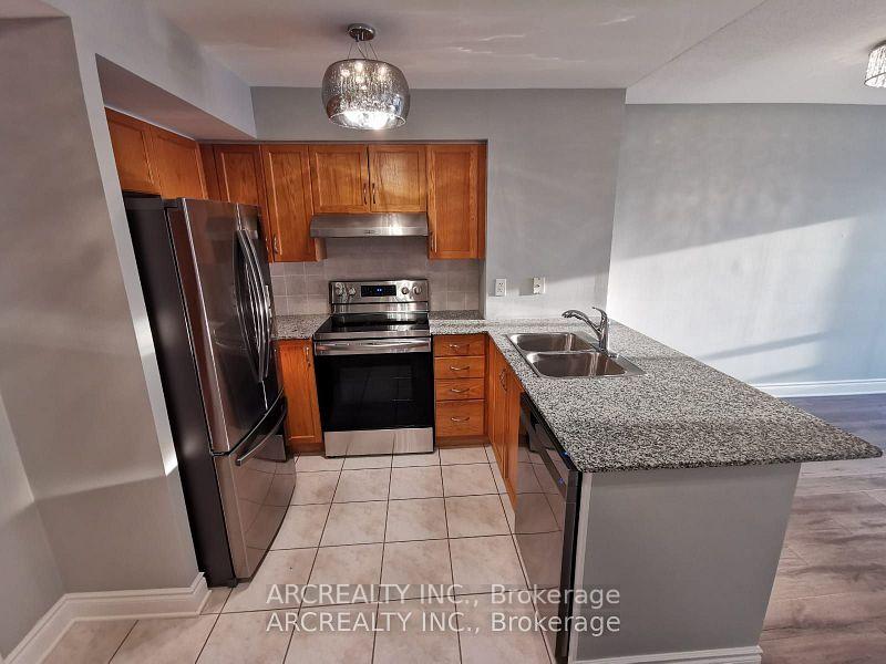 Photo 7 of Unit 308, 60 Disera Drive, Vaughan, Beverley Glen — HOMEH