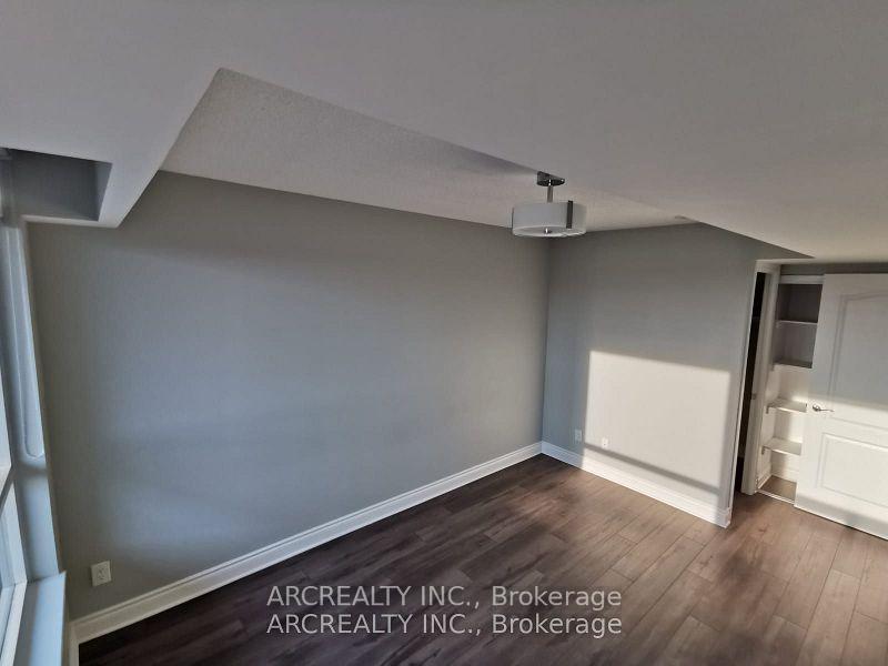 Photo 9 of Unit 308, 60 Disera Drive, Vaughan, Beverley Glen — HOMEH