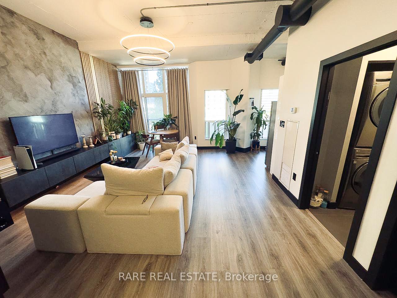 Photo 6 of Unit 415, 66 Bay Street S, Hamilton, Durand — HOMEH