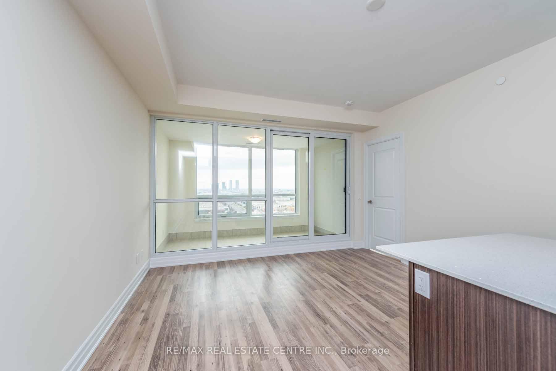 Photo 9 of Unit 2106, 9075 Jane Street, Vaughan, Concord — HOMEH