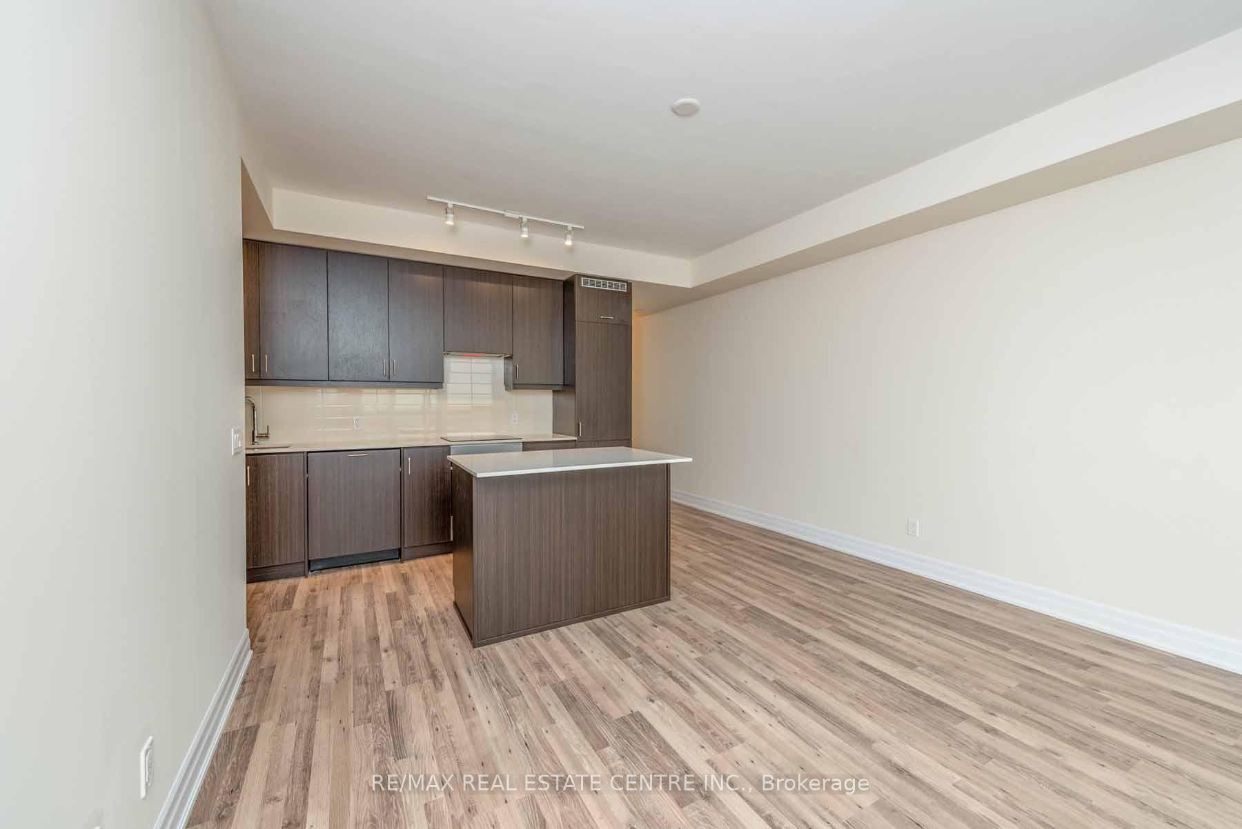 Photo 12 of Unit 2106, 9075 Jane Street, Vaughan, Concord — HOMEH