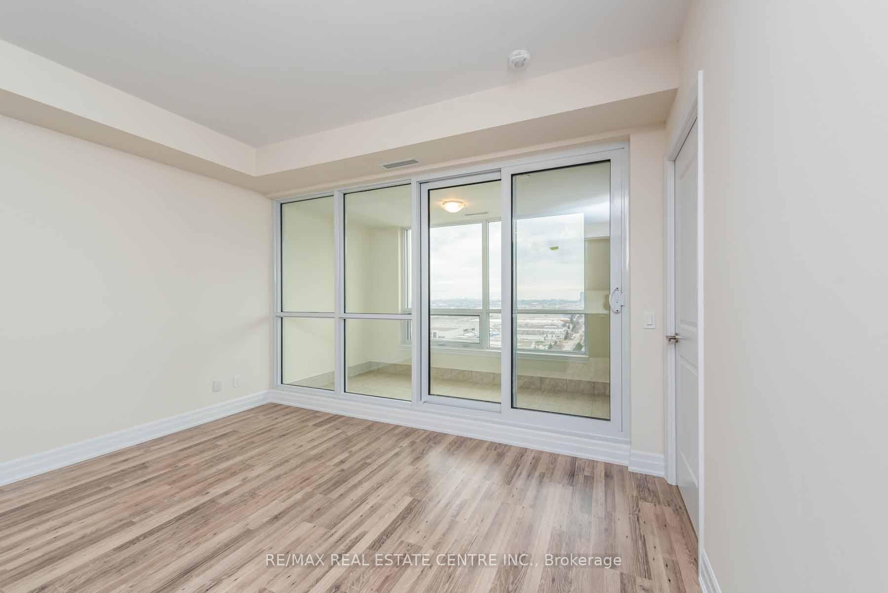 Photo 16 of Unit 2106, 9075 Jane Street, Vaughan, Concord — HOMEH