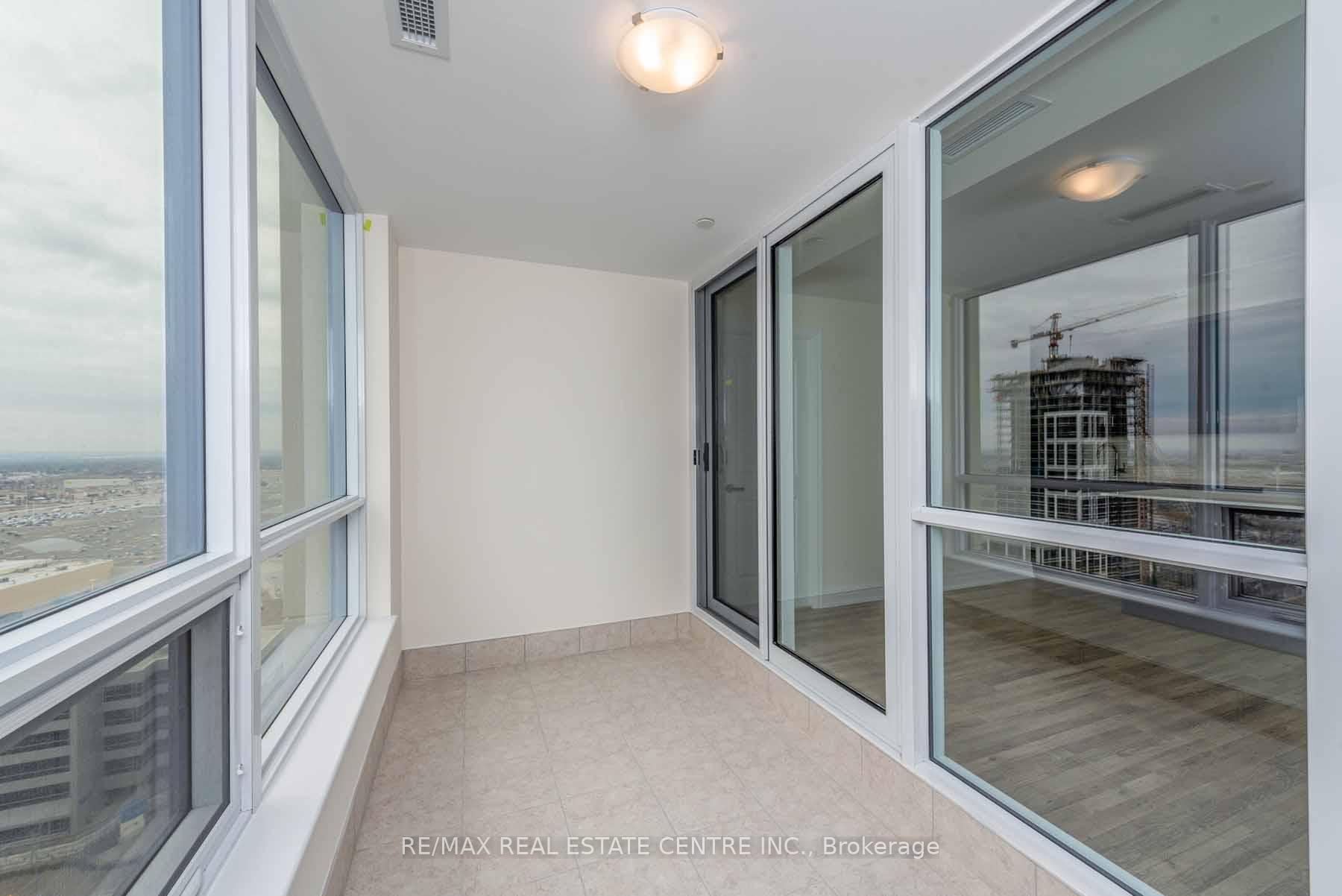 Photo 33 of Unit 2106, 9075 Jane Street, Vaughan, Concord — HOMEH
