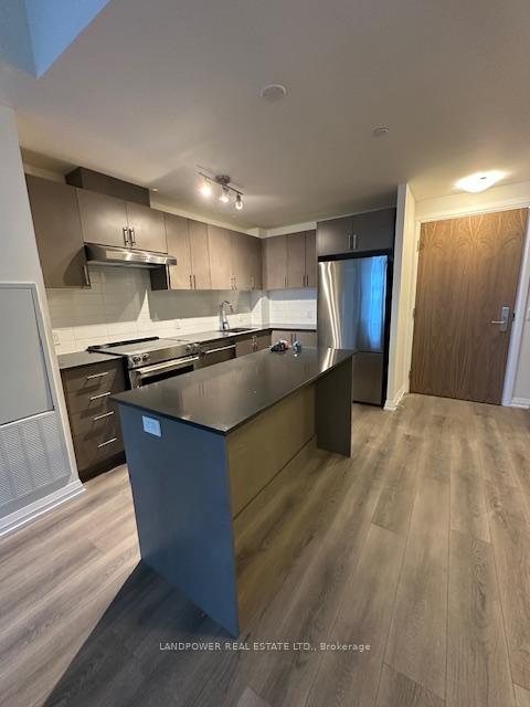 Photo 2 of Unit 205, 27 Korda Gate, Vaughan, Vellore Village — HOMEH