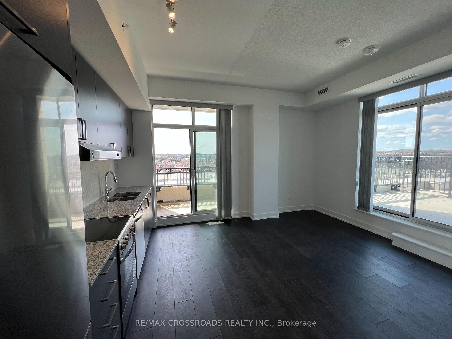 Photo 3 of Unit 818W, 268 Buchanan Drive, Markham, Unionville — HOMEH