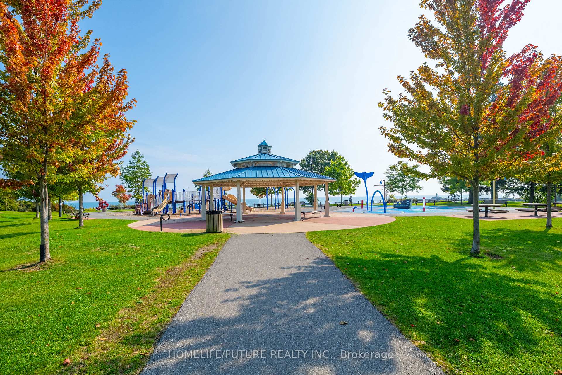 Photo 36 of Unit 16C, 16C Lookout Drive, Clarington, Bowmanville — HOMEH