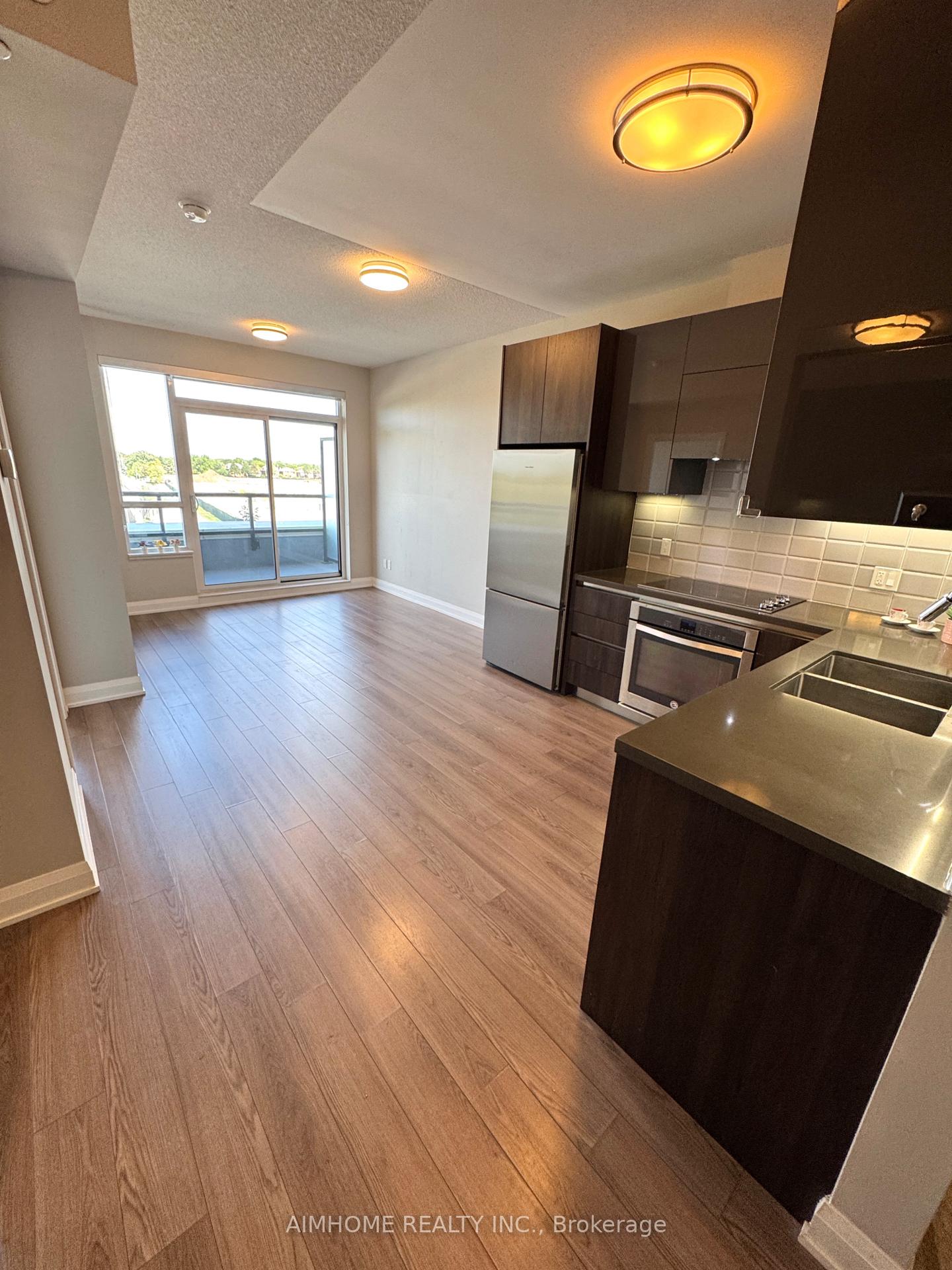 Photo 7 of Unit 323, 25 Water Walk Drive, Markham, Unionville — HOMEH