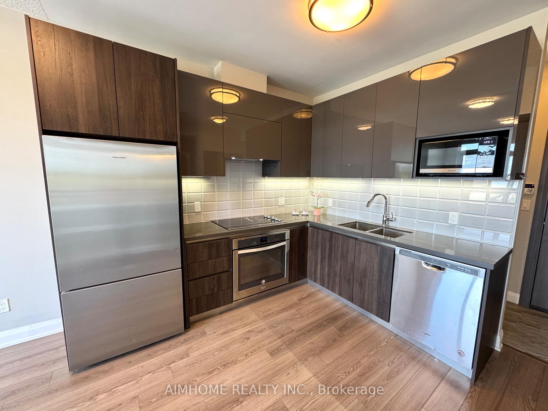 Photo 10 of Unit 323, 25 Water Walk Drive, Markham, Unionville — HOMEH