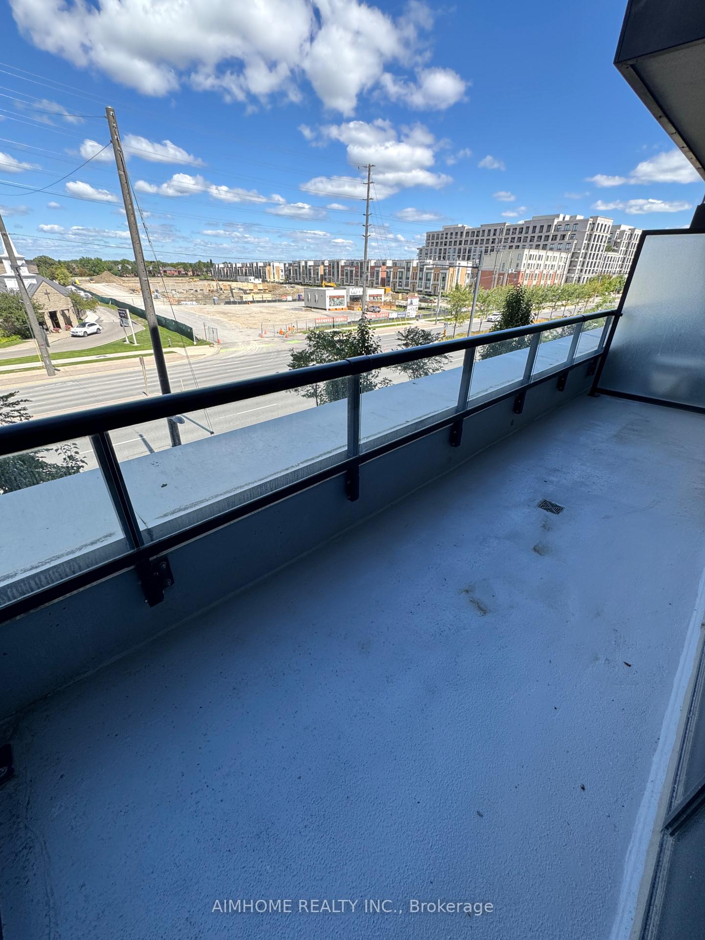 Photo 12 of Unit 323, 25 Water Walk Drive, Markham, Unionville — HOMEH