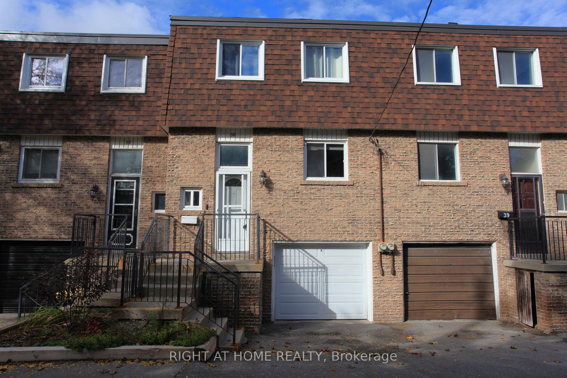 Photo 1 of Unit 38, 38 The Carriage Way, Markham, Royal Orchard — HOMEH