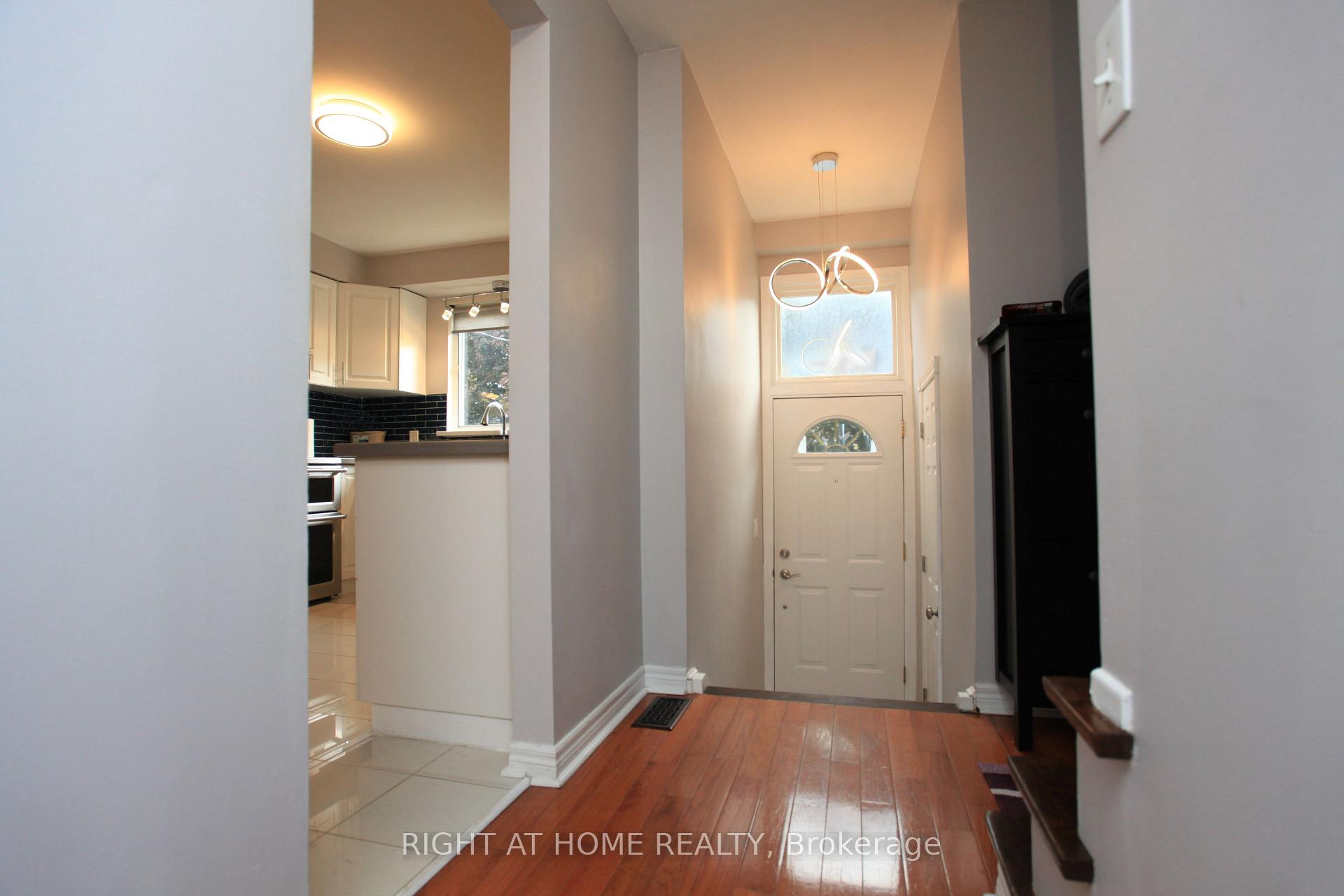 Photo 9 of Unit 38, 38 The Carriage Way, Markham, Royal Orchard — HOMEH