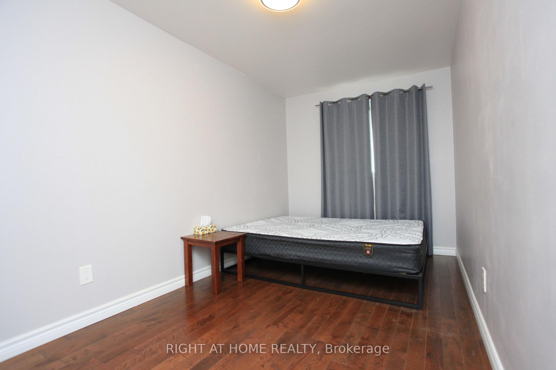 Photo 12 of Unit 38, 38 The Carriage Way, Markham, Royal Orchard — HOMEH