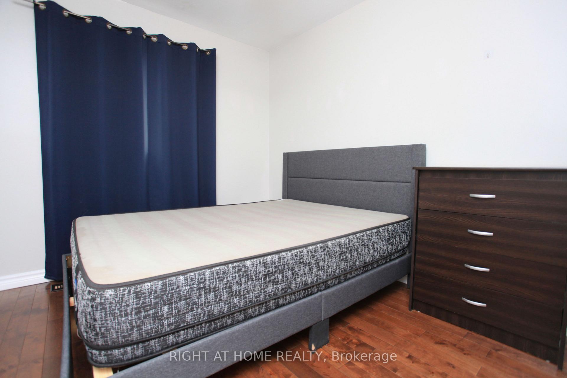 Photo 14 of Unit 38, 38 The Carriage Way, Markham, Royal Orchard — HOMEH