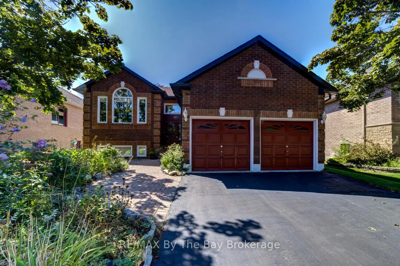 Photo 1 of 26 Timberland Crescent, Wasaga Beach — HOMEH
