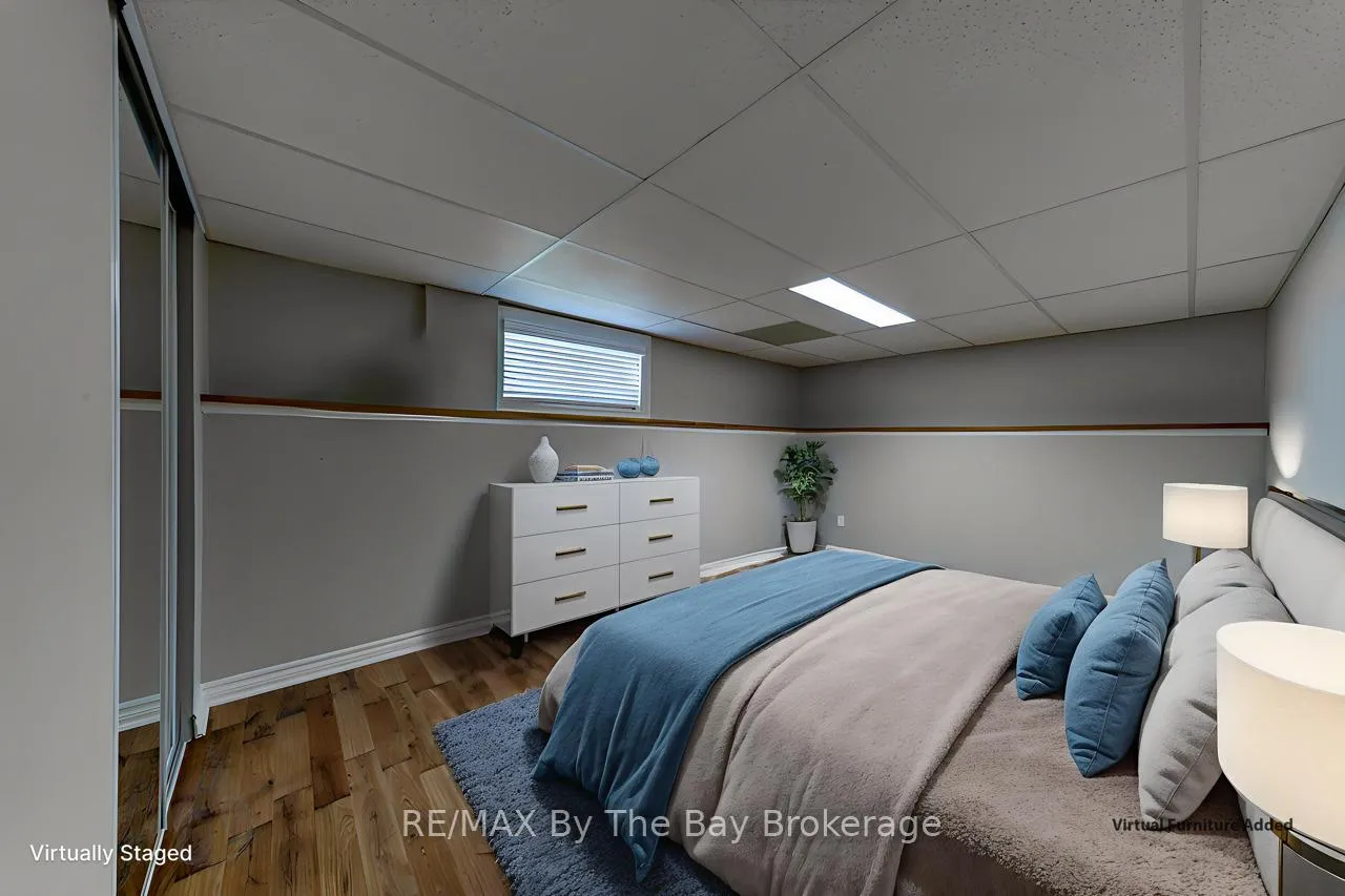 Photo 19 of 26 Timberland Crescent, Wasaga Beach — HOMEH