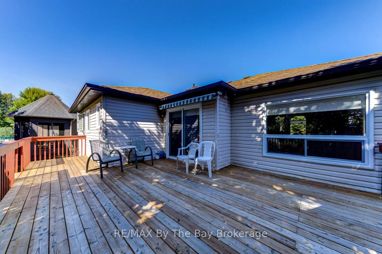 Photo 22 of 26 Timberland Crescent, Wasaga Beach — HOMEH