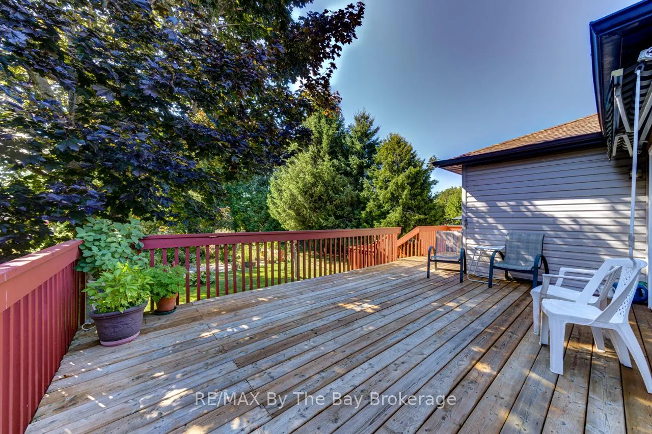 Photo 23 of 26 Timberland Crescent, Wasaga Beach — HOMEH