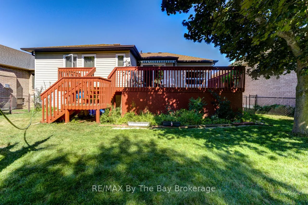 Photo 25 of 26 Timberland Crescent, Wasaga Beach — HOMEH