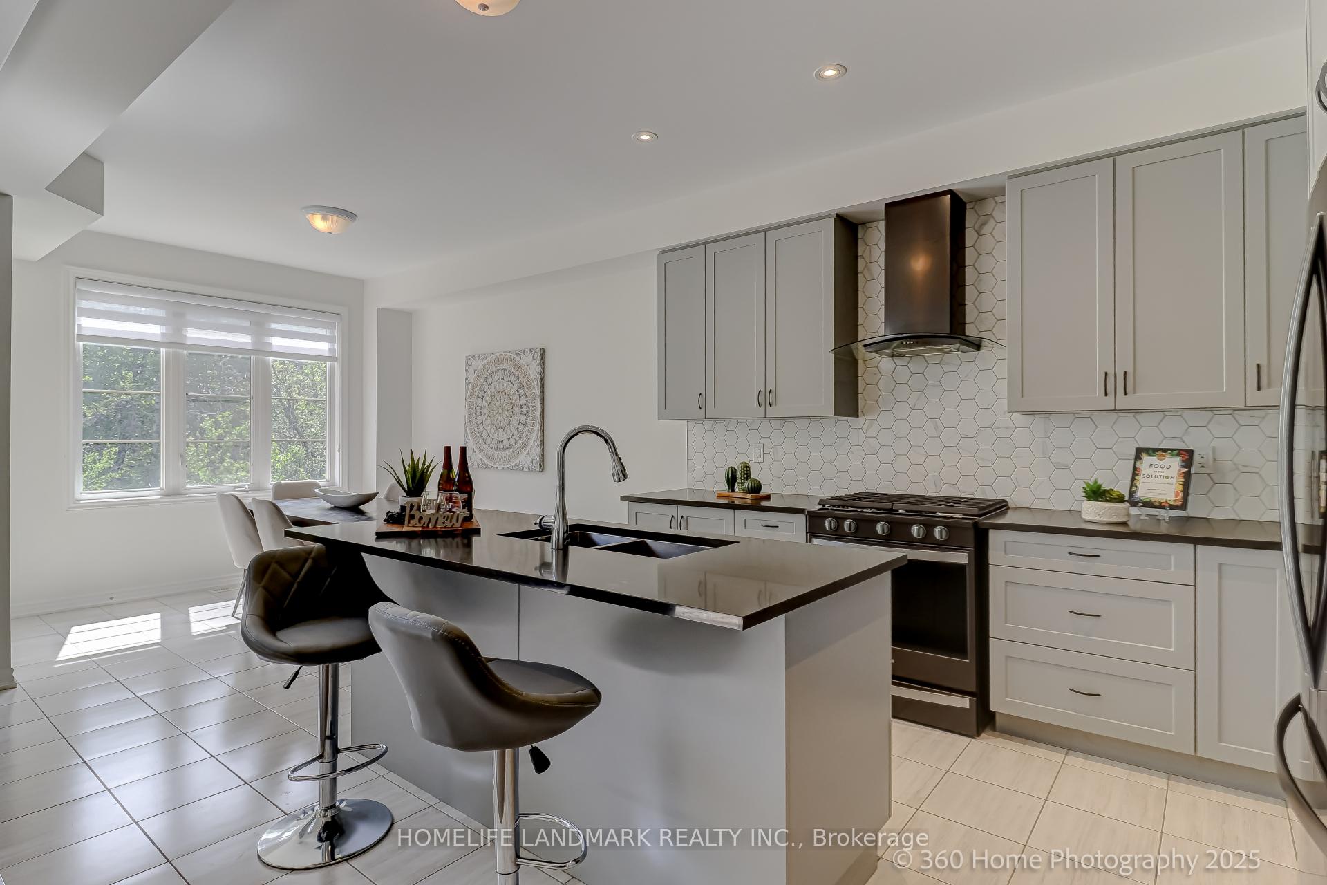 Photo 11 of 25 Workmens Circle, Ajax, Northwest Ajax — HOMEH