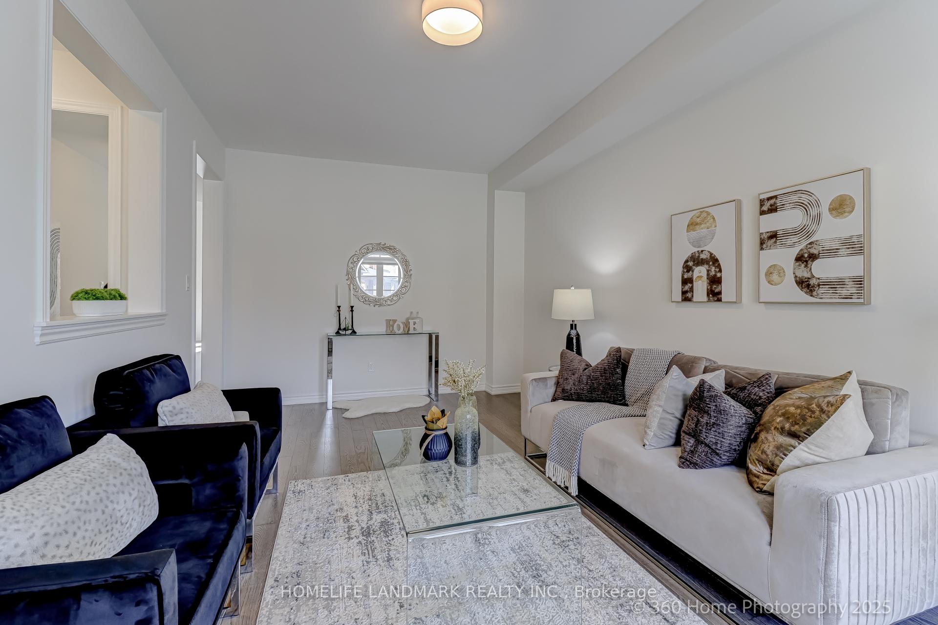 Photo 14 of 25 Workmens Circle, Ajax, Northwest Ajax — HOMEH