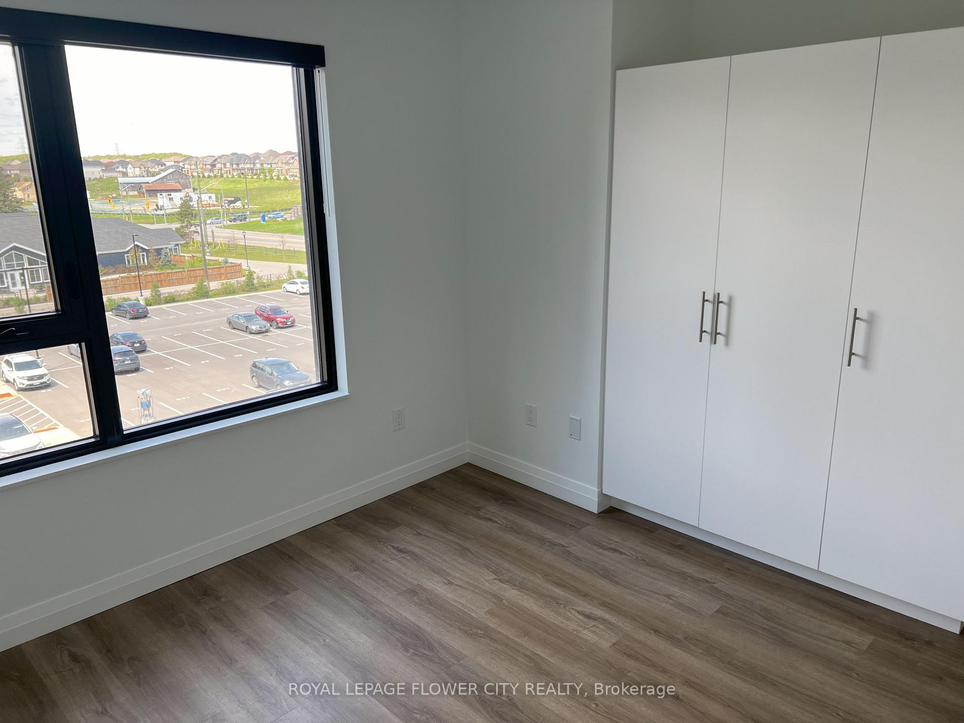 Photo 4 of Unit 412, 525 New Dundee Road W, Kitchener, Doon South — HOMEH