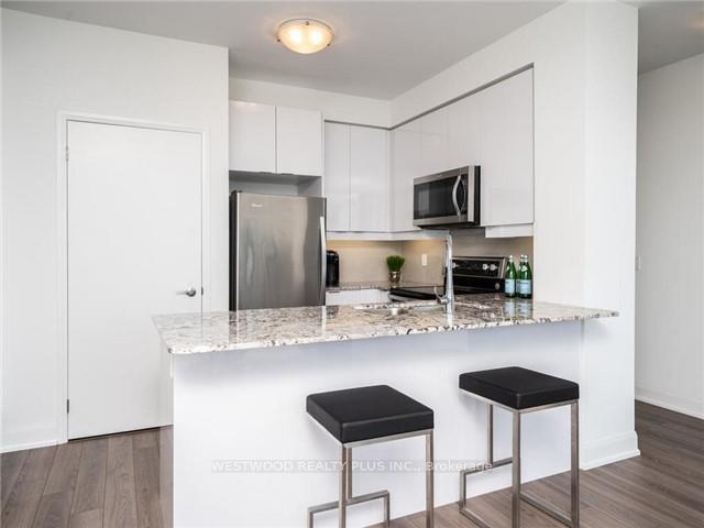 Photo 4 of Unit 3505, 2910 Highway 7 Road, Vaughan, Concord — HOMEH