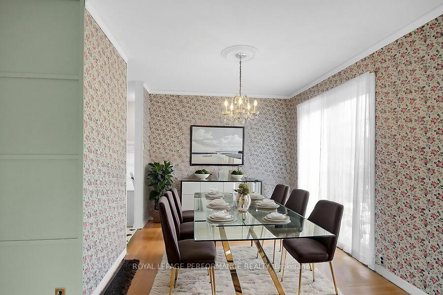 Photo 14 of 34 Hilliard Avenue, Ottawa, City View/Skyline/Fisher Heights/Parkwood Hills — HOMEH