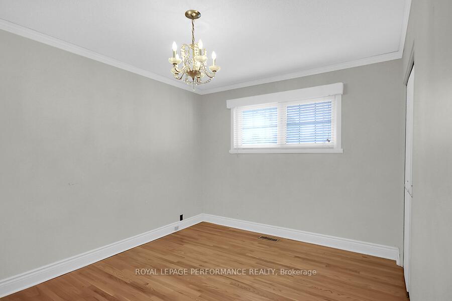 Photo 21 of 34 Hilliard Avenue, Ottawa, City View/Skyline/Fisher Heights/Parkwood Hills — HOMEH
