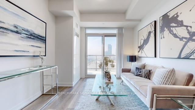 Photo 6 of Unit 1001, 10 Honeycrisp Crescent, Vaughan, Vaughan Corporate Centre — HOMEH
