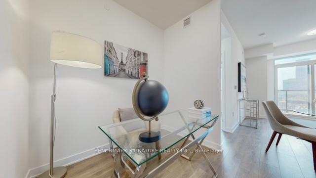 Photo 15 of Unit 1001, 10 Honeycrisp Crescent, Vaughan, Vaughan Corporate Centre — HOMEH